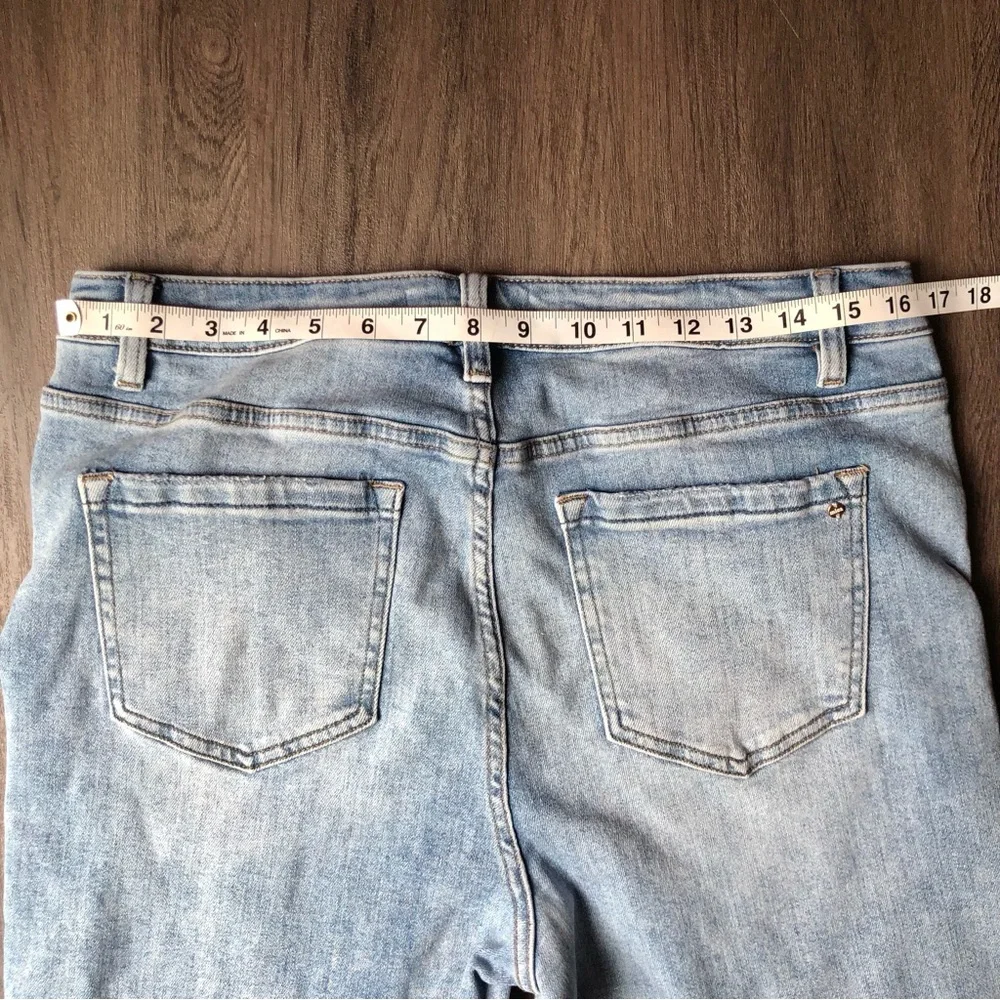 Mica Denim Jeans Women’s 32 Blue High Rise Crop Flare Distressed Hem - Picture 6 of 11